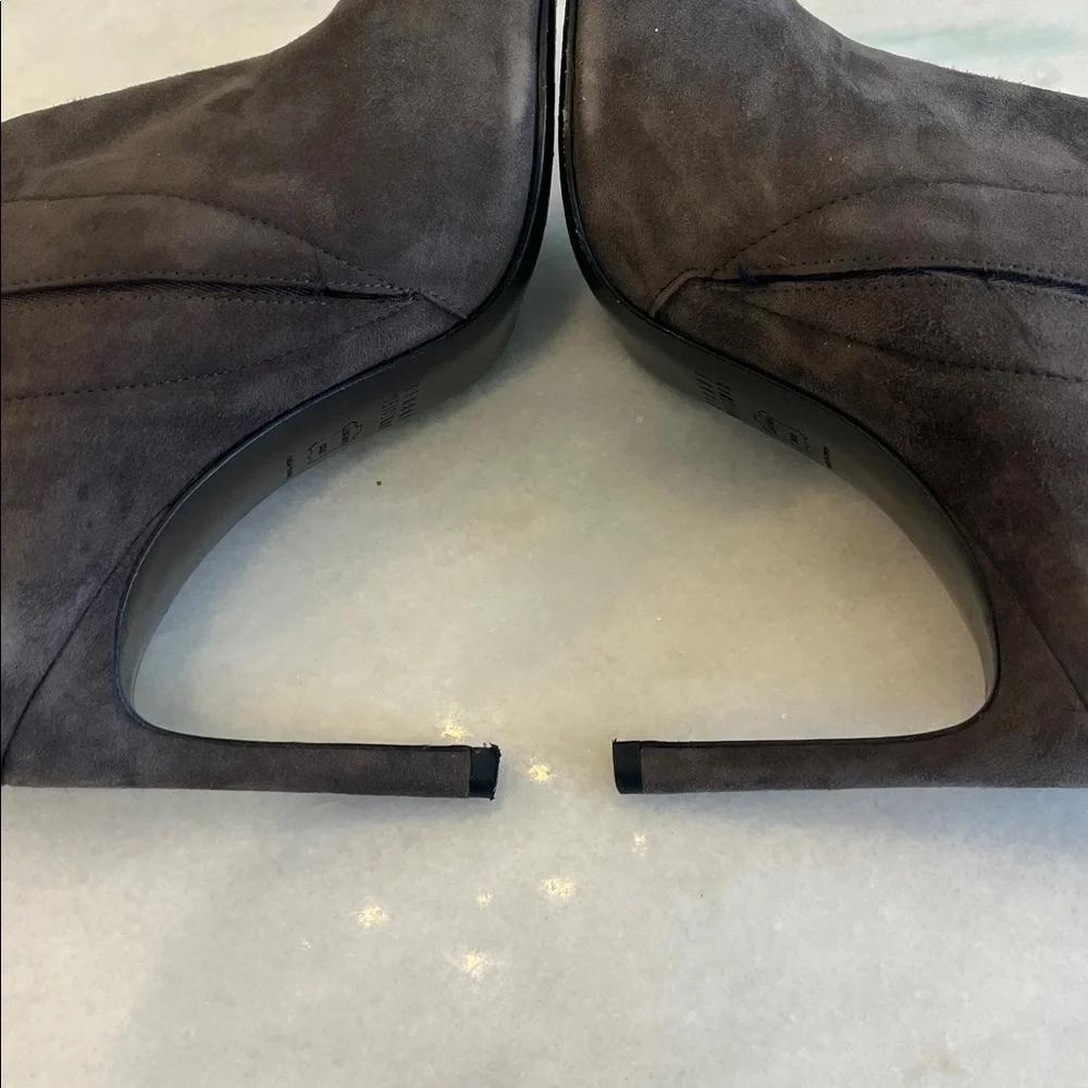 Stuart Weitzman Altamira Peep Toe Booties Londra Gray Suede Women's Size 8